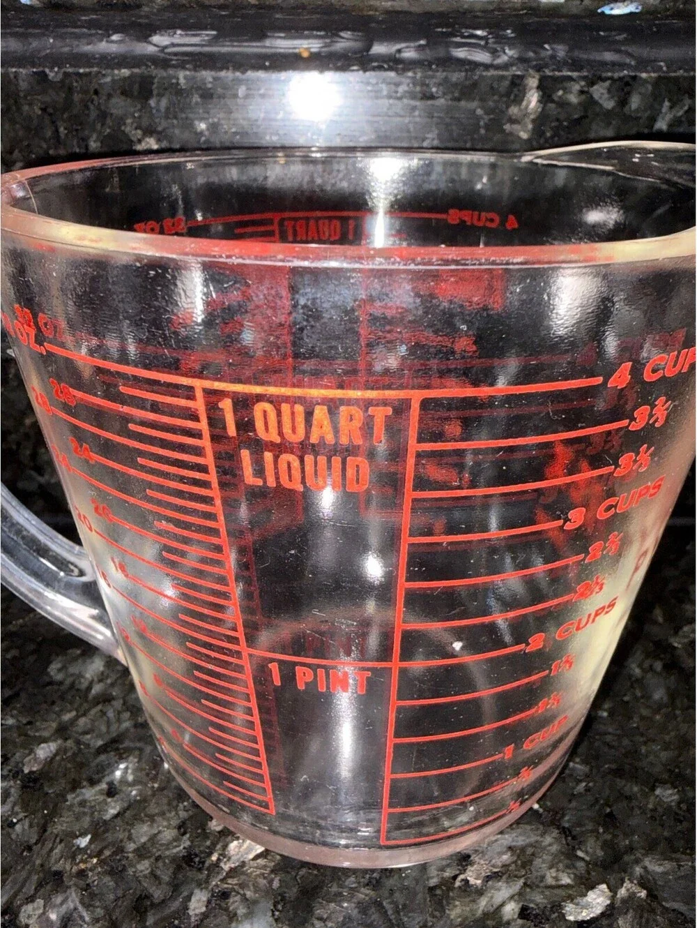 Vintage PYREX 1 Quart Measuring Cup